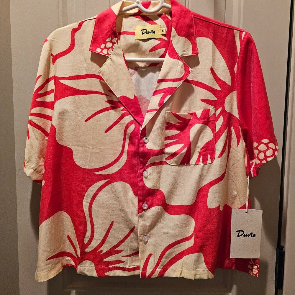 DUVIN - TROUBLE IN PARADISE CROP BUTTON UP SHIRT - RED - SMALL - NEW WITH TAGS